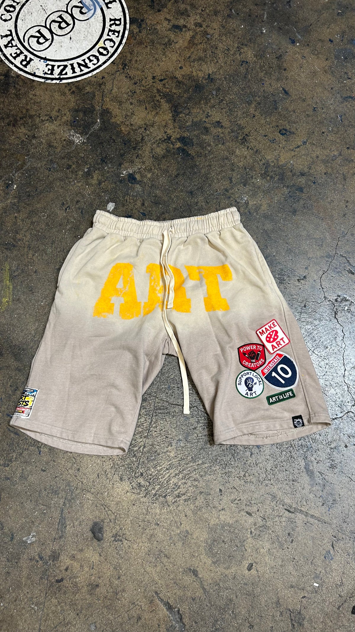 ART FADED SWEAT SHORTS